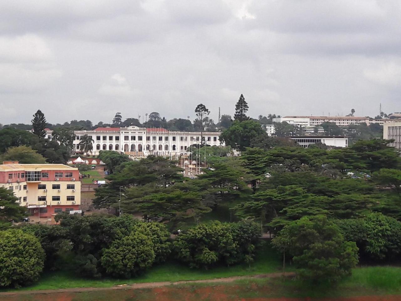 Djeug'Appart Hotel Yaoundé Exteriér fotografie