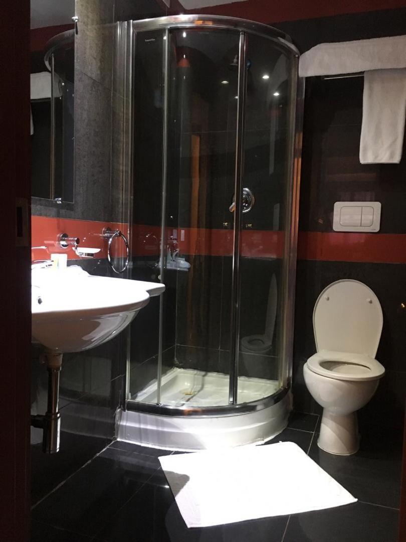 Djeug'Appart Hotel Yaoundé Exteriér fotografie